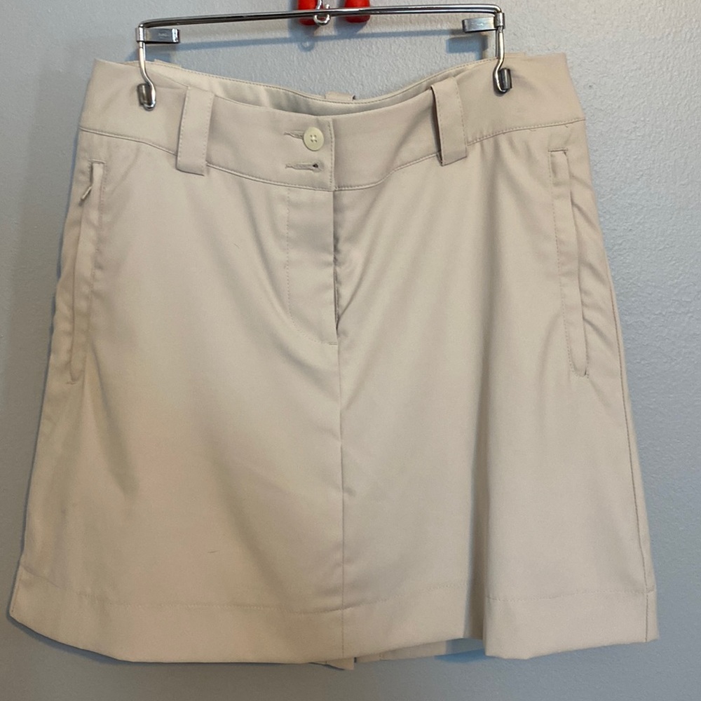 Nike golf dri-fit skort